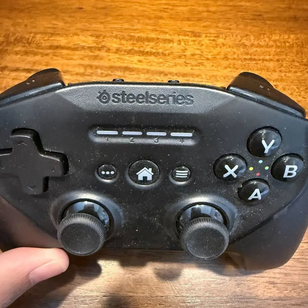 SteelSeries Nimbus+ Wireless Gaming Controller Black Apple Arcade iOS GC-00007